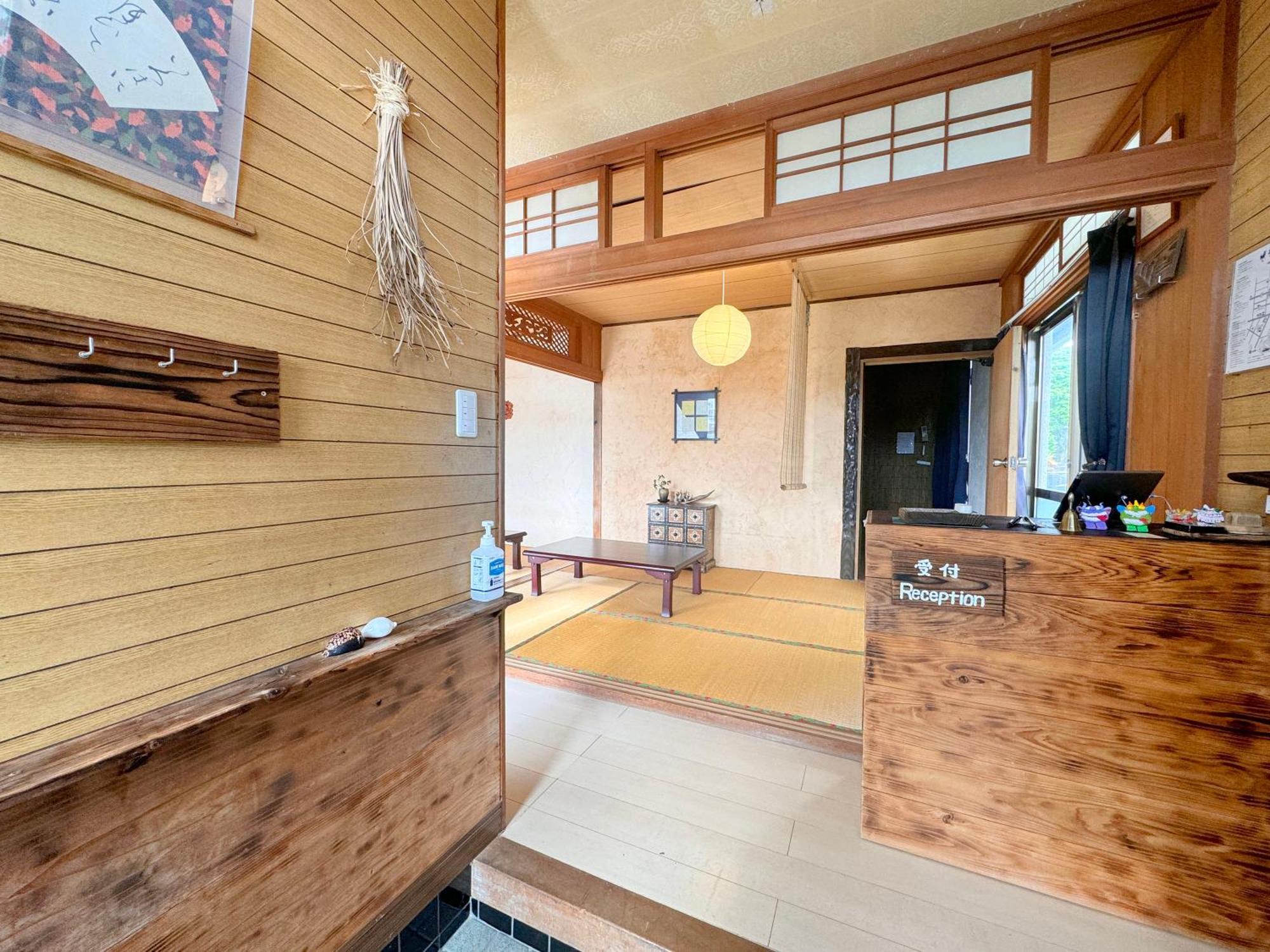 Guesthouse Asibina Ishigaki  Esterno foto